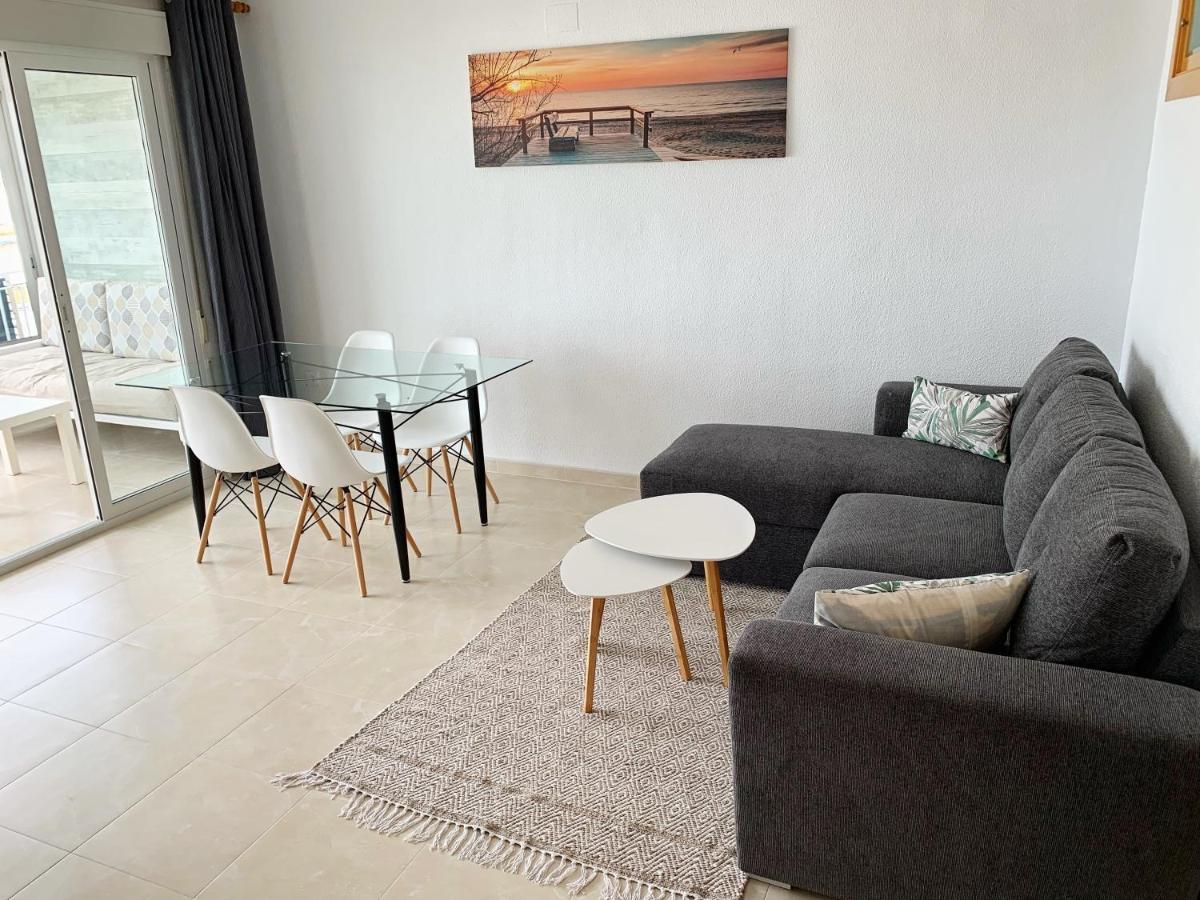 Sunny Beach Retreat Apartment Santa Pola Bagian luar foto